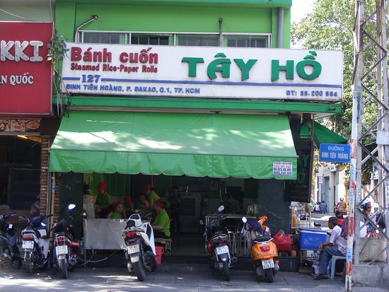 Quán bánh cuốn Tây Hồ trên đường Đinh Tiên Hoàng - Ảnh minh họa.