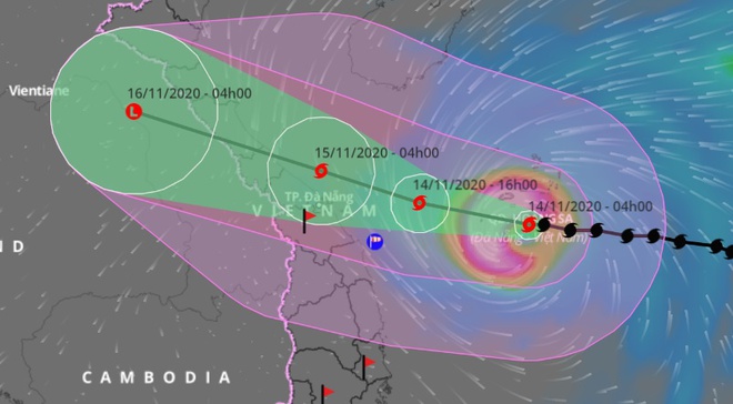 Dự báo đường đi của bão số 13 chuẩn bị đổ bộ vào các tỉnh, thành phố từ Hà Tĩnh đến Thừa Thiên - Huế. Ảnh: VNDMS.