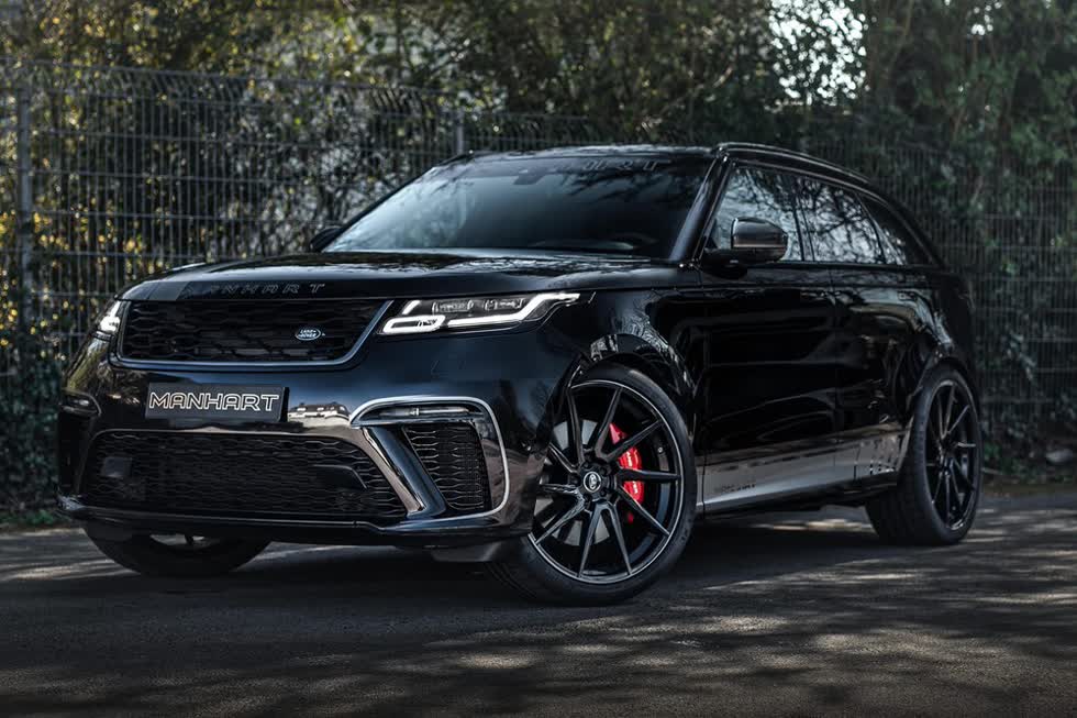 Phía trước của chiếc Range Rover Velar SV600 độ bởi Manhart.