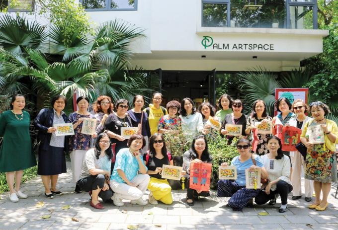 Dự triển lãm tranh dân gian và buổi trải nghiệm nghệ thuật tại Palm Artspace (Ecopark, 5/2021)