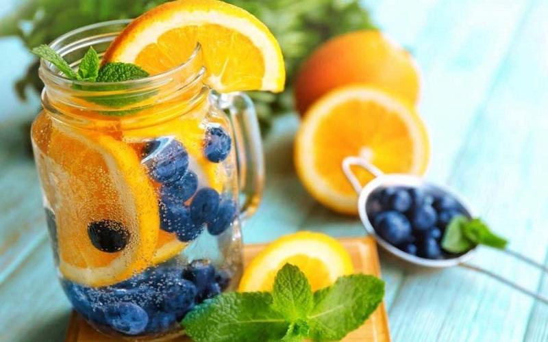 Cách pha chế các loại nước detox giúp chị em giữ dáng sau Tết