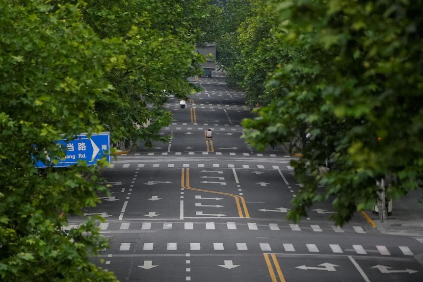 Hậu phong tỏa, Thượng Hải đối mặt với một cuộc khủng hoảng 'sức khỏe tâm thần' nghiêm trọng - Ảnh 1.