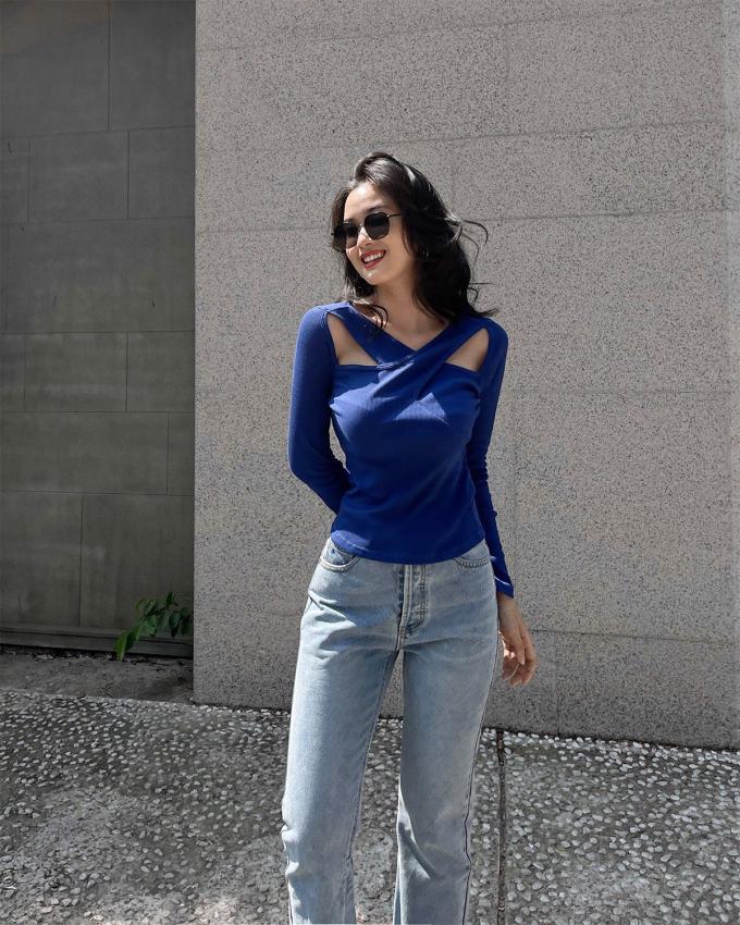 Phối quần jeans ống loe với 7 kiểu áo này, nàng sẽ ghi điểm thanh lịch trong mùa thu năm nay