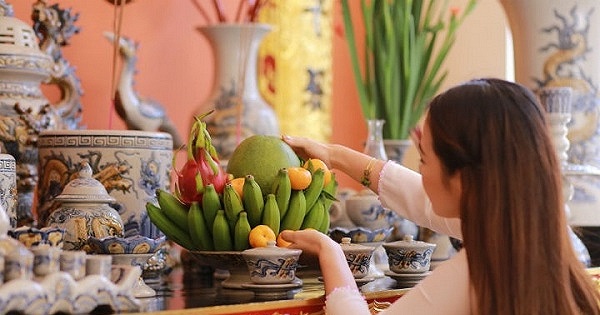 Sắp lễ cúng mùng 1 cần cẩn trọng, nhẹ nhàng, văn minh.