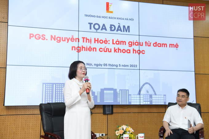 PGS.TS. Nguyễn Thị Hòe – nhà khoa học được mệnh danh là người hội tụ 3 trong một: Từ nghiên cứu đến sản xuất và kinh doanh. Chị nhận Giải thưởng Kovalevskaia năm 1993.