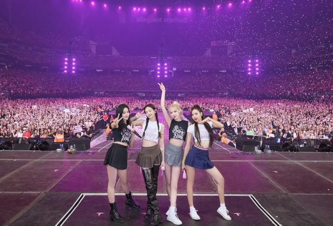 Concert Giáng sinh Mỹ Đình chưa có tên tuổi nào có thể so với sức ảnh hưởng của BLACKPINK 