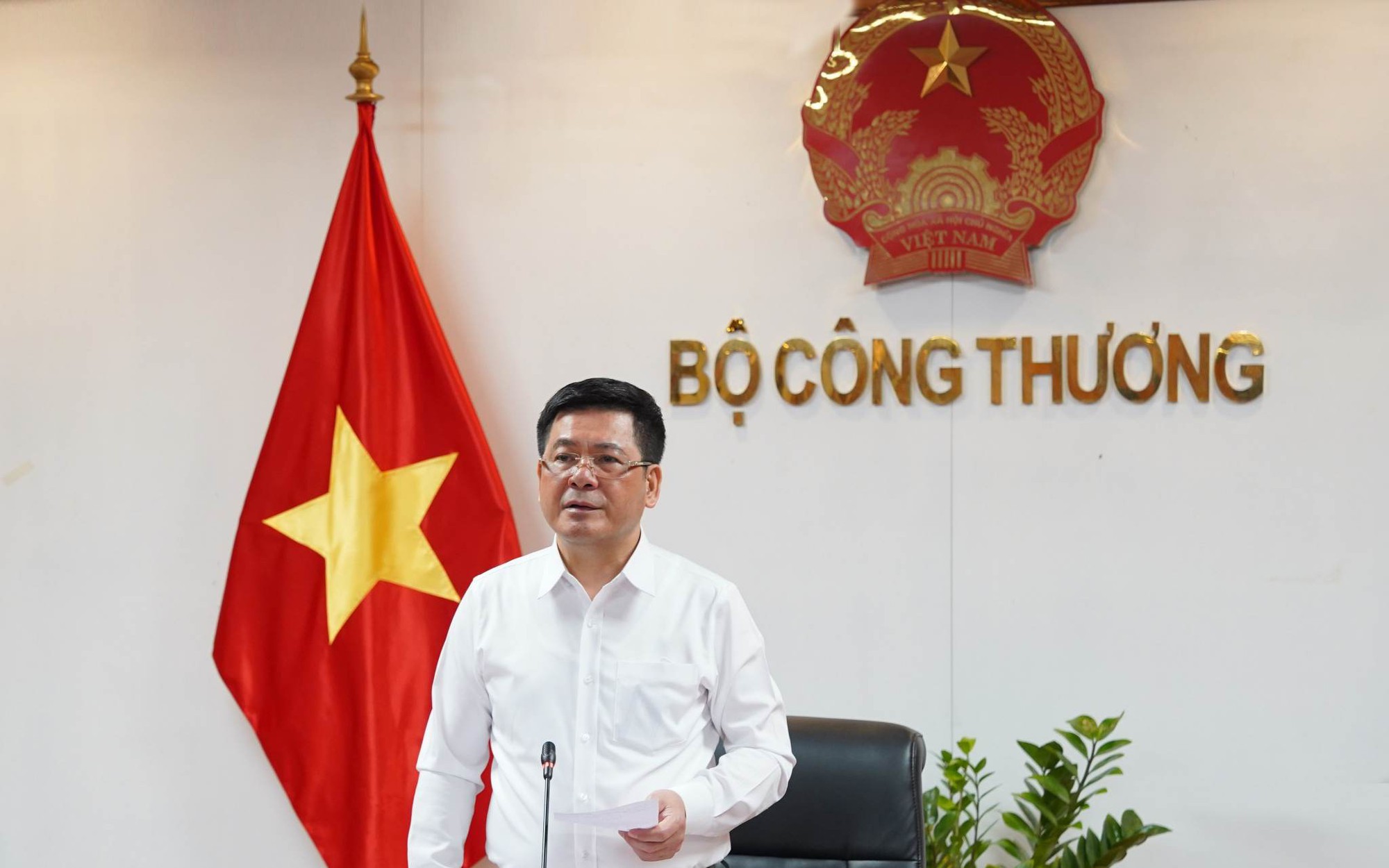 Bộ Công Thương: Bằng mọi cách không để thiếu nhiên liệu phục vụ cho sản xuất điện