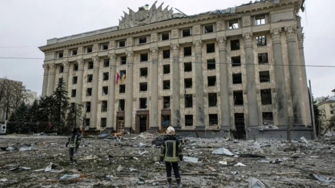   Tòa thị chính ở Kharkov. (Ảnh: Pavel Dorogov/AP)  