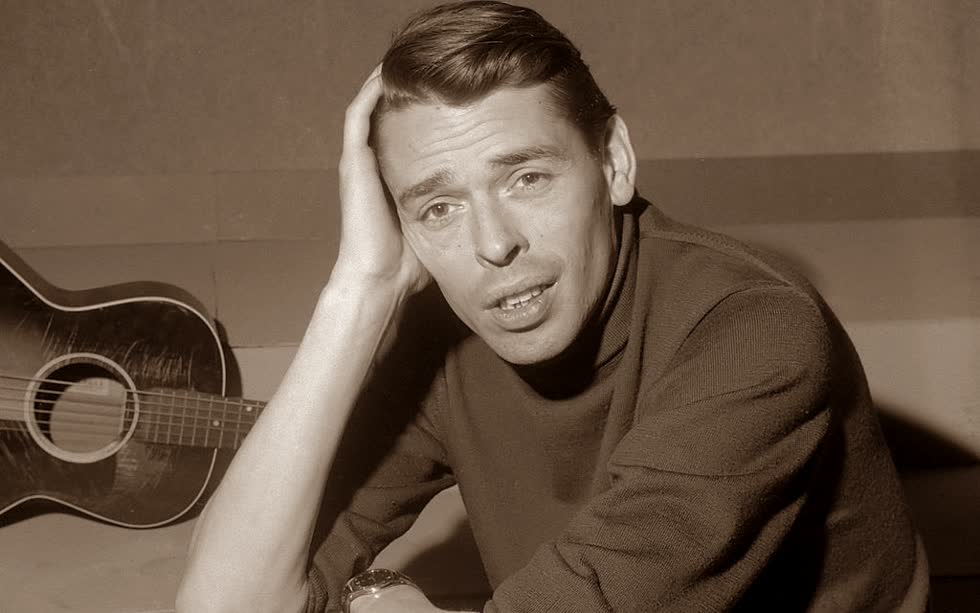 Jacques Brel mất ở Bobigny, ngoại ô Paris sau một thời gian bị bệnh kéo dài và mai táng tại đảo Marquesas.