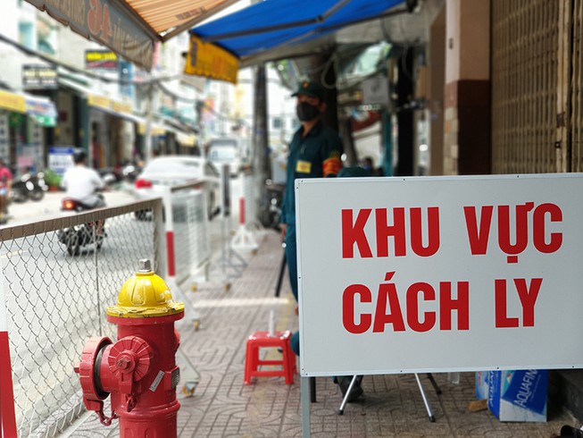 Thầy giáo ở Thanh Hoá bị phạt vì không tự cách ly