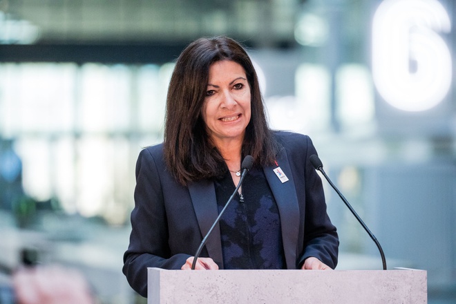 Nữ thị trưởng Anne Hidalgo