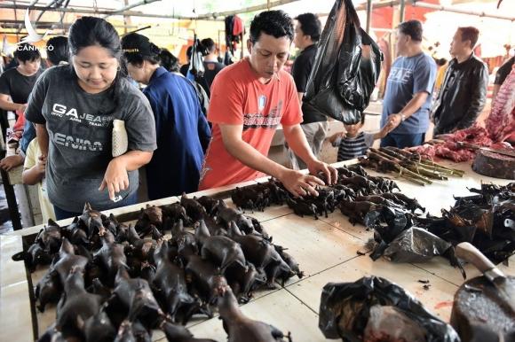 Lượng khách đã giảm đáng kể từ khi chính phủ Indonesia ban lệnh cấm tạm thời đối với người Trung Quốc.