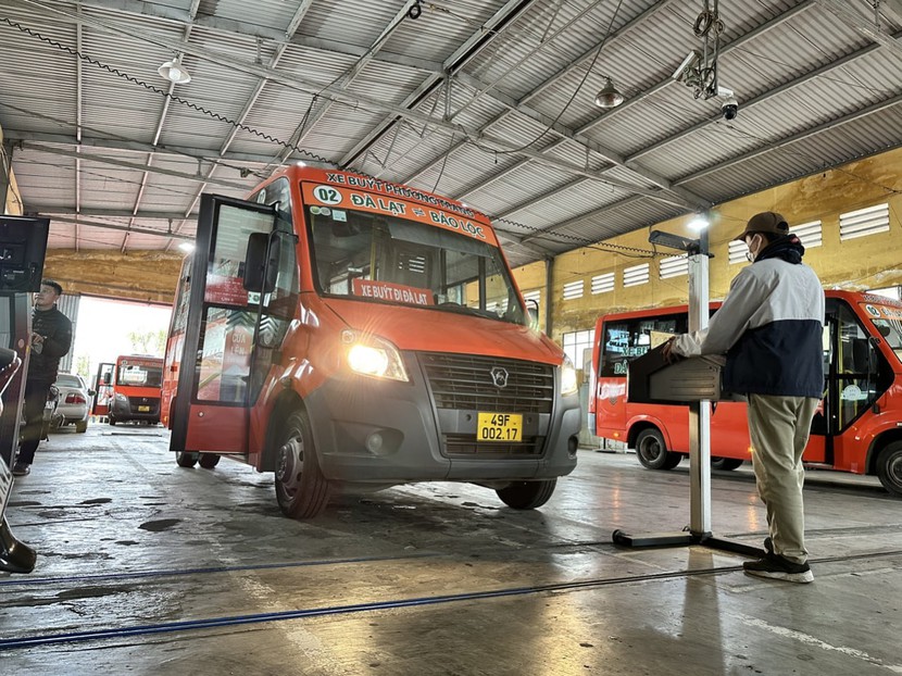 Lâm Đồng chưa phát hiện vi phạm tại các trung tâm đăng kiểm, nhưng còn phản ánh nhũng nhiễu tiêu cực - Ảnh 1.