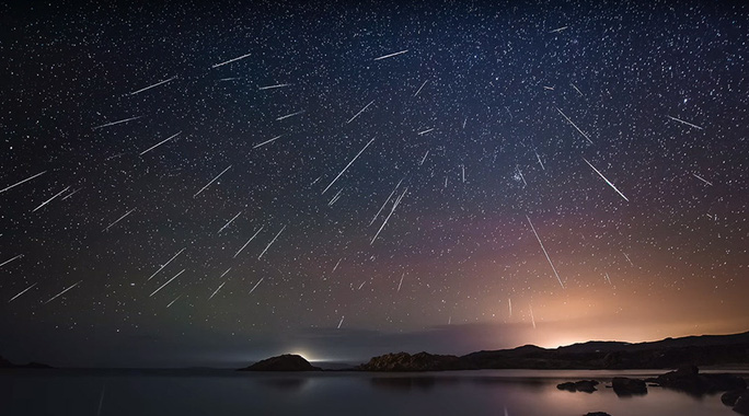 Mưa sao băng Geminids. Ảnh: Antoni Cladera