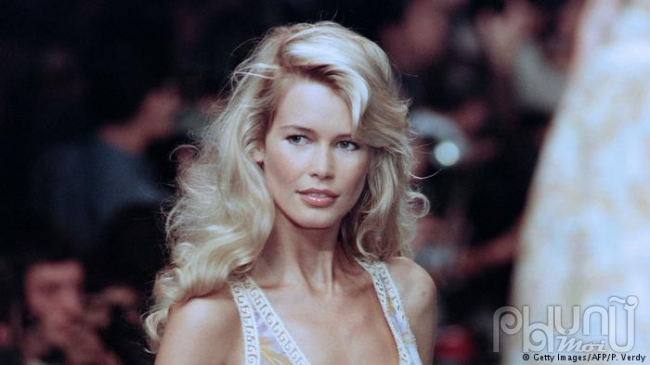 Claudia Schiffer: 'Đừng nhầm lẫn giữa biểu tượng với sự nổi tiếng'