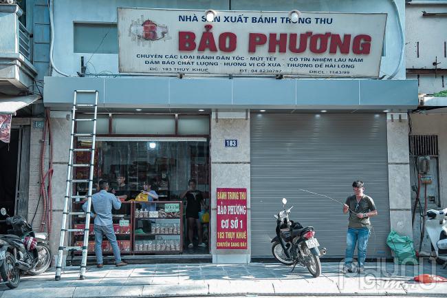 Các cơ sở bán bánh Trung thu cổ truyền bắt đầu sửa sang mở bán 