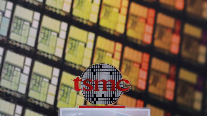 TSMC gặp khó khăn trong việc tìm kiếm nhân viên mới, cảnh báo rủi ro cung cấp điện - Ảnh 1.