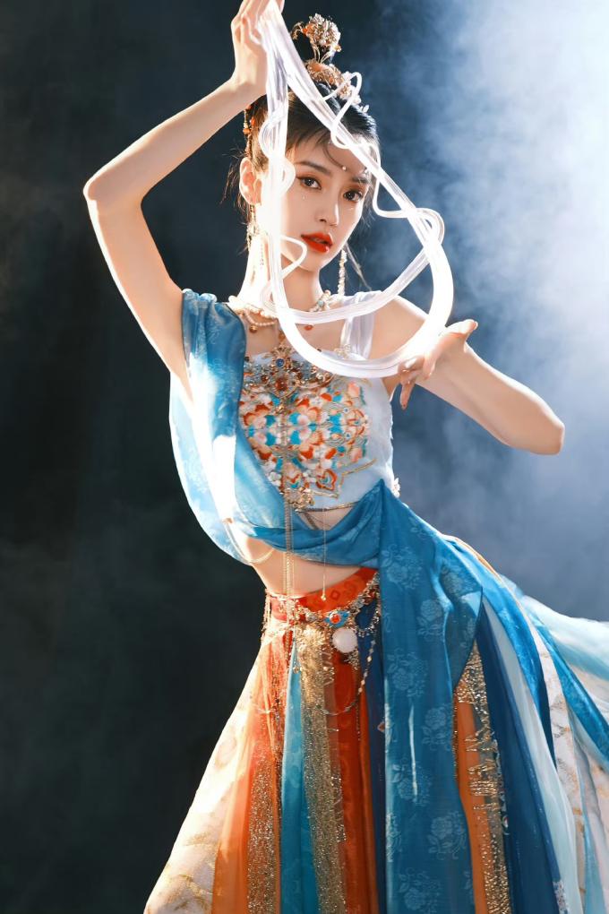 Angelababy sắp quay lại showbiz sau 3 tháng bị cấm sóng