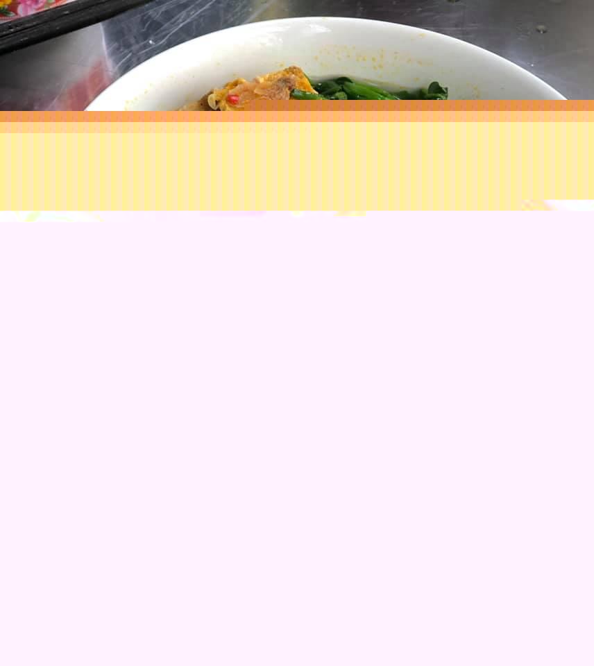 Thưởng thức ẩm thực ở đâu cũng vậy, bạn có thể 'lén' học lõm vài bí kiếp trò chuyện của họ qua từ ngữ vùng miền. Tuy vậy vẫn thấy đâu đó có sự gợi nhớ quê hương nên đành gởi trọn vào món ăn được nấu bằng cái tâm của người con xa quê.