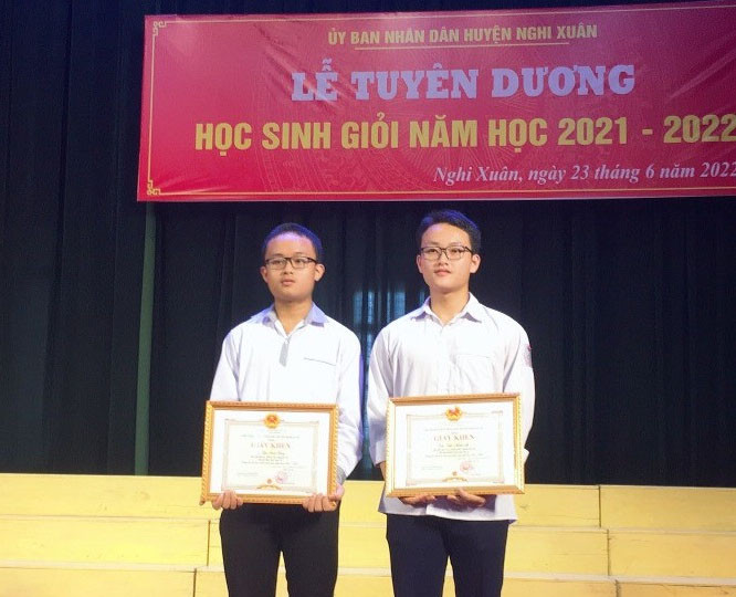    Minh Hoàng 