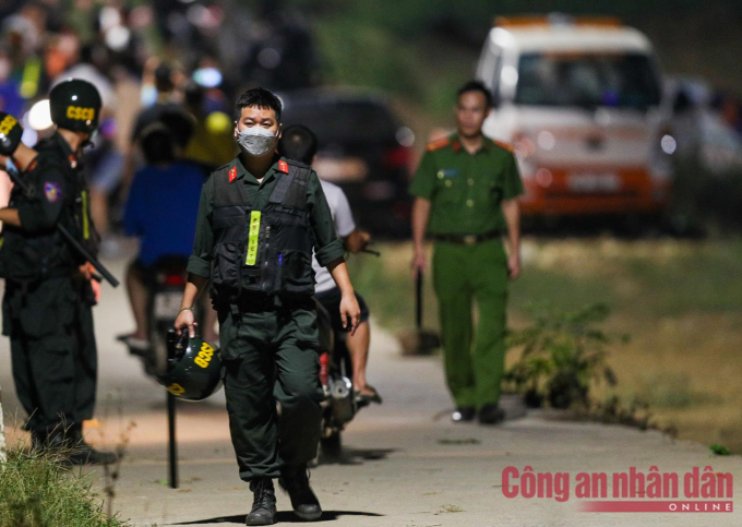 Lực lượng CSCĐ được huy động đến hiện trường để bảo vệ tình hình an ninh trật tự