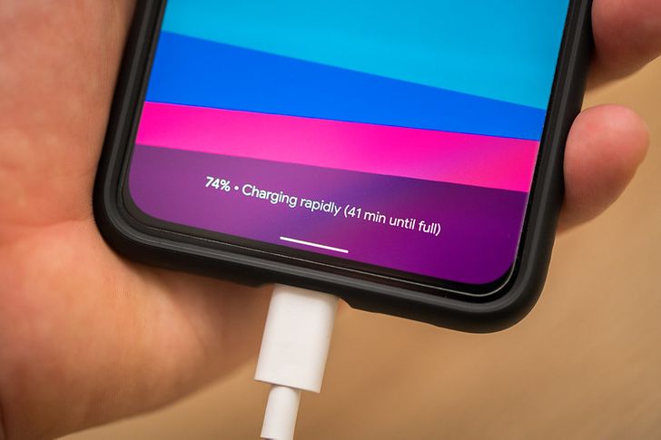7 thủ thuật để sạc pin điện thoại nhanh nhất có thể - Ảnh 2.