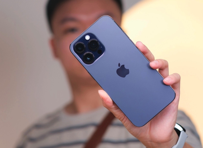 Mức giá hiện tại cho mẫu điện thoại cao cấp của Apple đang giảm hơn 8 triệu đồng so với giá niêm yết. (Ảnh: Webuy)