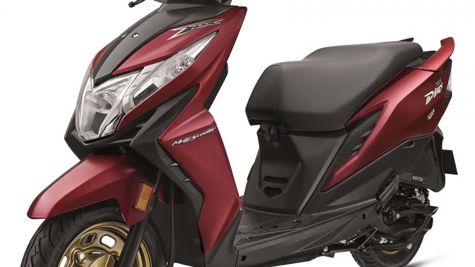 Những đường nét thiết kế trẻ trung, đầy góc cạnh trên Honda Dio 2020 khiến ít ai nghĩ rằng đây là một dòng xe tay ga.