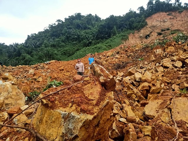 Khu vực sạt lở tại Rào Trăng 3. Ảnh: Đại Đoàn Kết