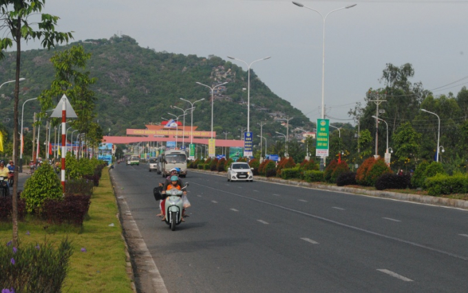 An Giang: Lợi dụng thẻ cán bộ, công chức để ra đường không lý do