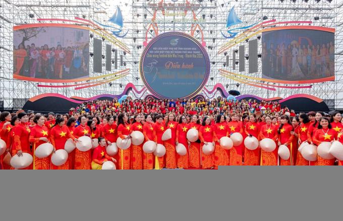 Xứ Trầm hương tưng bừng festival biển 2023