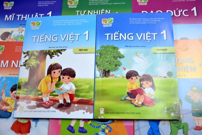 Bộ GD&ĐT yêu cầu kiểm tra việc trang bị SGK và tài liệu tham khảo 