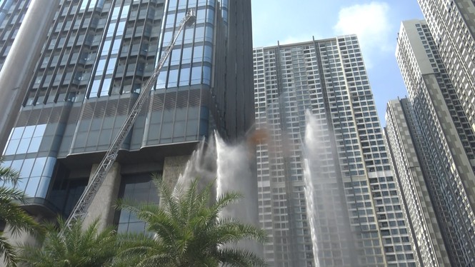 Hơn 300 người tham gia diễn tập PCCC tại tòa nhà Landmark 81