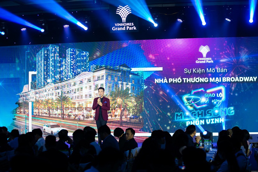 Nhà phố thương mại Broadway khuynh đảo thị trường trong sự kiện mở bán - Ảnh 1.