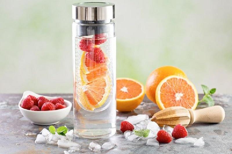 Cách pha chế các loại nước detox giúp chị em giữ dáng sau Tết