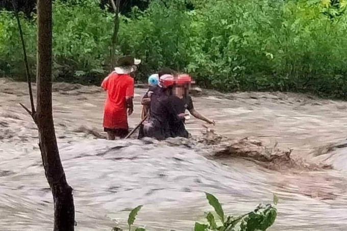 Tìm thấy một nạn nhân vụ lũ cuốn ở Cao Bằng - Ảnh 1.