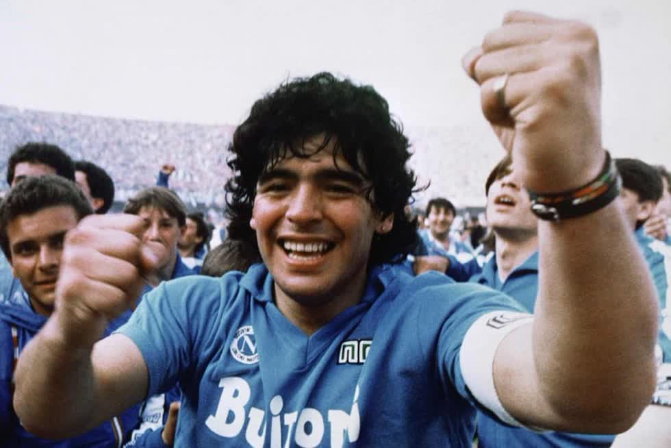 Khoảnh khắc giành chức Vô địch Serie A đầu tiên tại Napoli năm 1987. Ảnh: Alamy