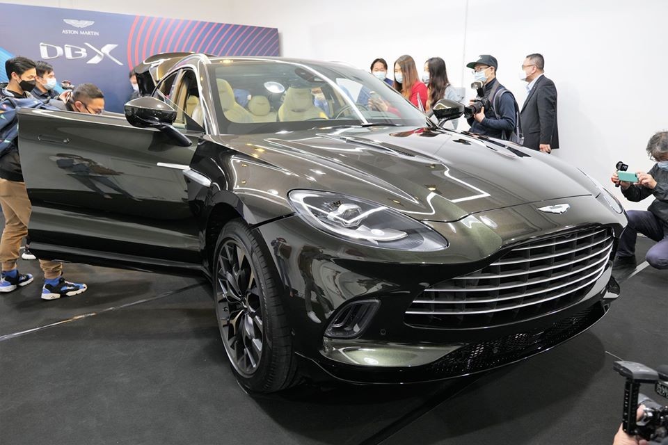 SUV hạng sang cỡ lớn Aston Martin DBX đã được giới thiệu ở Hồng Kông