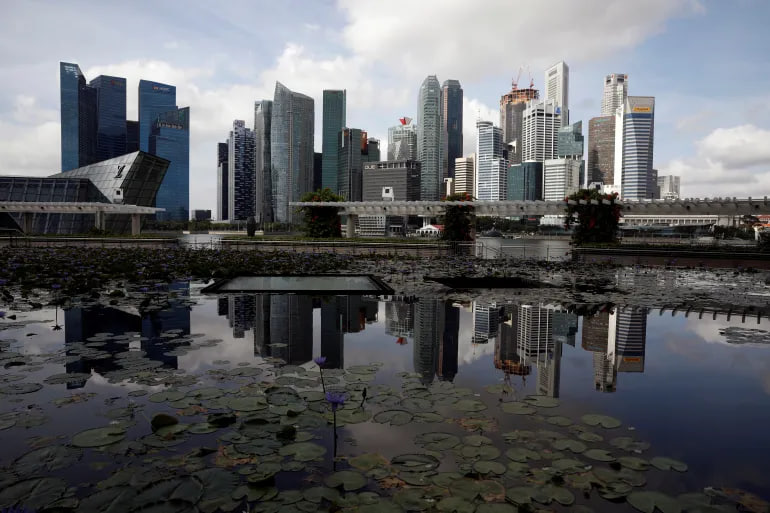 Người giàu Trung Quốc chạy trốn đàn áp tới Singapore, 'Thụy Sĩ của châu Á' - Ảnh 1.