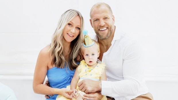 Cặp đôi nổi tiếng Chloe Madeley và James Haskell tuyên bố ly thân khi con gái Bodhi mới 14 tháng tuổi.