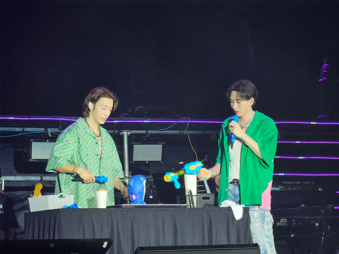 Fancon Super Junior Donghae Eunhyuk mới diễn ra tại TP.HCM ngày 2/9 cũng được dân tình nhận xét là có quyền lợi tốt so với mức giá