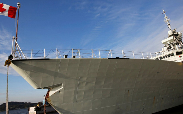   Khu trục hạm HMCS Calgary của Canada từng thực hiện nhiệm vụ ở Biển Đông năm 2018 - Ảnh: REUTERS  