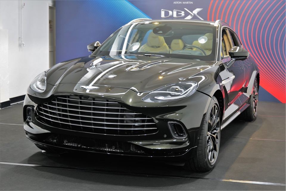 SUV hạng sang cỡ lớn Aston Martin DBX đã được giới thiệu ở Hồng Kông