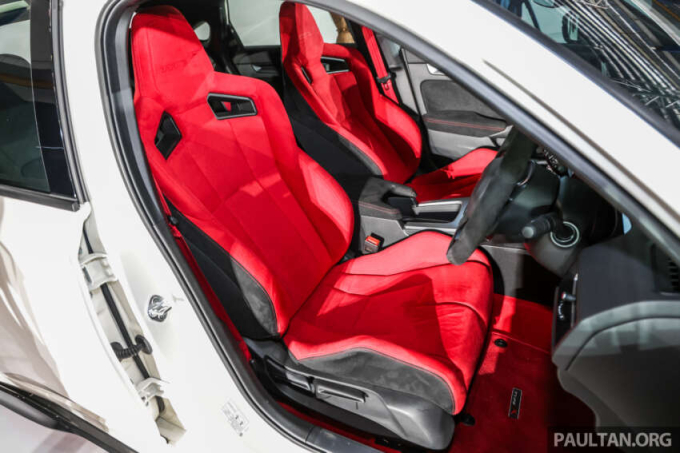 Nước gần Việt Nam mở bán Honda Civic giá 2 tỷ, khách đua nhau cọc tiền, được mua như trúng độc đắc