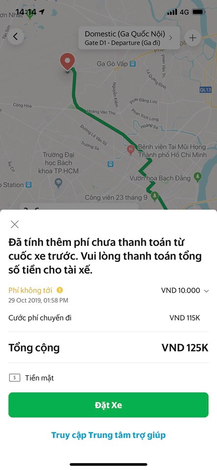 Muốn đặt lại chuyến mới, chị Thảo phải thanh toán 10.000 đồng phí phạt vì để tài xế chờ.