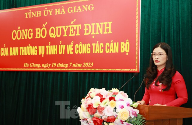 Tân Trưởng ban Tuyên giáo Tỉnh ủy Vương Ngọc Hà  phát biểu nhận nhiệm vụ