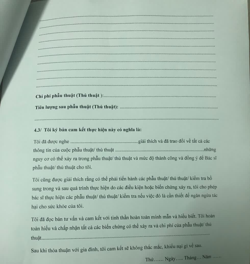 Đây là mẫu phiếu thông tin cam kết vô cùng sơ sài mà phía Thảo Bành làm việc với khách hàng.  