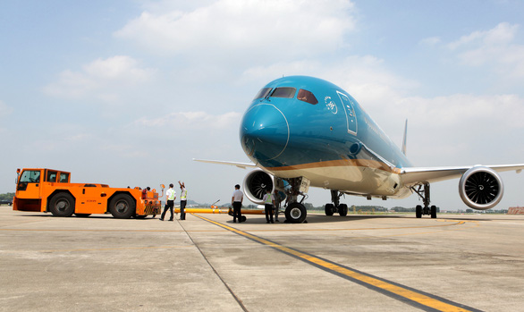 Bộ Giao thông vận tải yêu cầu Vietnam Airlines kiểm điểm về vi phạm quy định cách ly