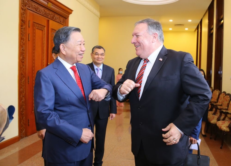 Đại tướng Tô Lâm, Bộ trưởng Bộ Công an tiếp Ngoại trưởng Hoa Kỳ Mike Pompeo. Ảnh: BCA