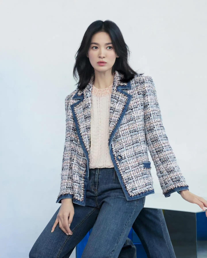 Song Hye Kyo mặc quần jeans đẹp từ phim ra ngoài đời, ngắm là muốn học hỏi